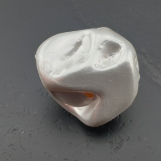 Seashell bryłka z dziurką 21x18 mm nr 66