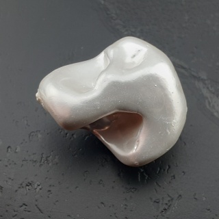 Seashell bryłka z dziurką 21x18 mm nr 96