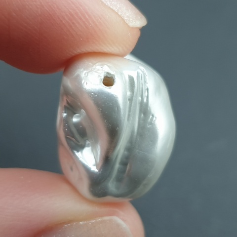 Seashell bryłka z dziurką 21x18 mm nr 96