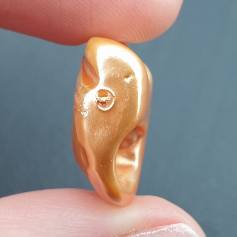 Seashell Nugget with Hole 21x19 mm no 167