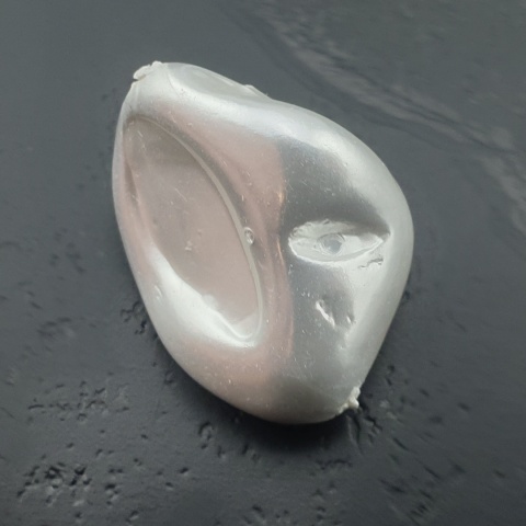 Seashell Nugget with Hole 22x16 mm no 37