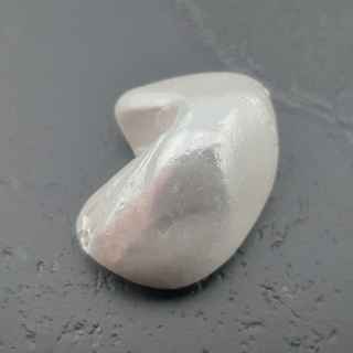 Seashell bryłka z dziurką 22x16 mm nr 77