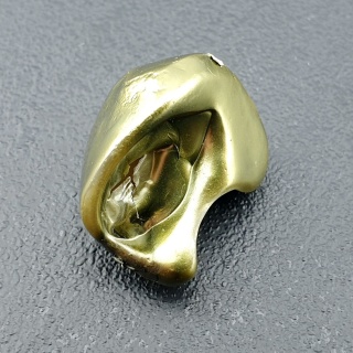 Seashell bryłka z dziurką 22x18 mm nr 111