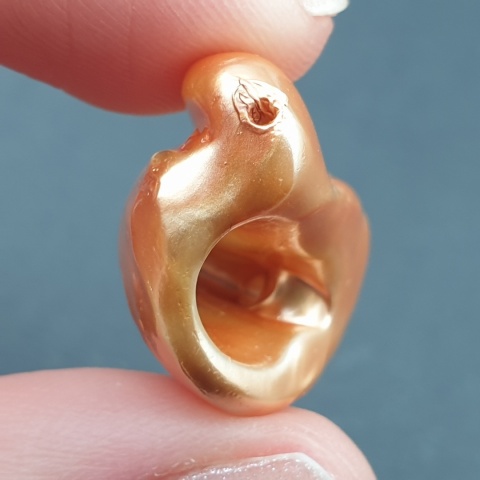 Seashell bryłka z dziurką 22x19 mm nr 170