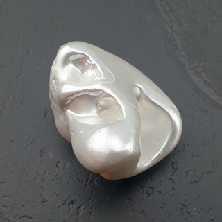 Seashell bryłka z dziurką 22x19 mm nr 72