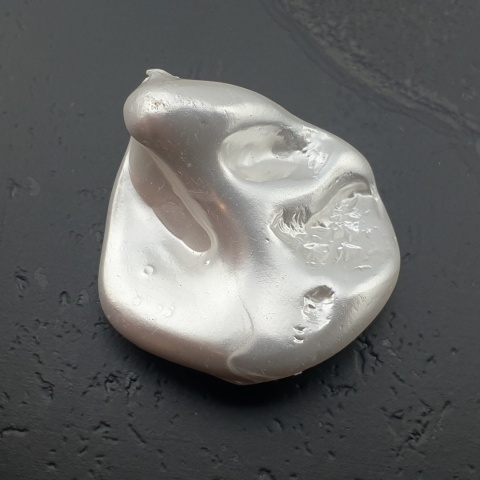 Seashell Nugget with Hole 22x19 mm no 89