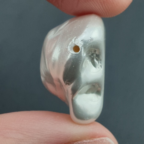 Seashell bryłka z dziurką 22x20 mm nr 3