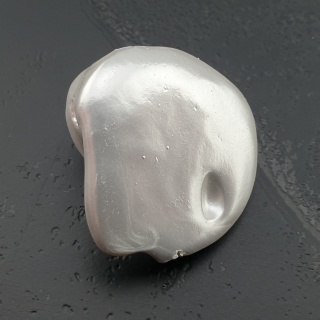 Seashell bryłka z dziurką 22x20 mm nr 48