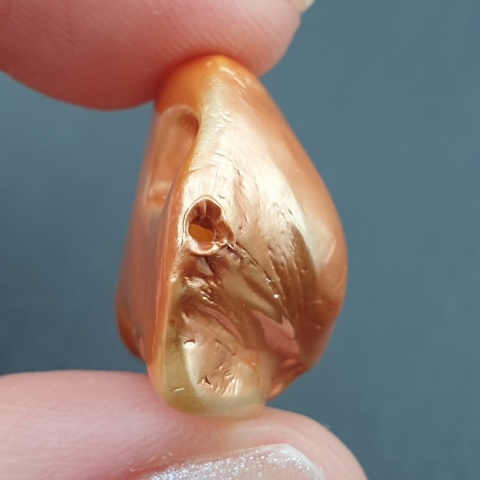 Seashell Nugget with Hole 23x18 mm no 162