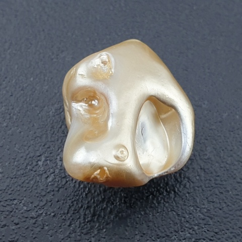 Seashell bryłka z dziurką 23x18 mm nr 181