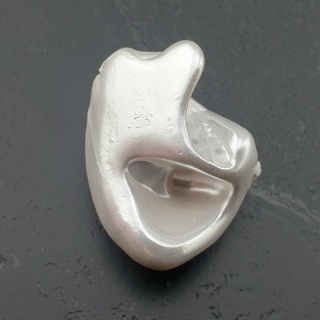 Seashell bryłka z dziurką 23x18 mm nr 32