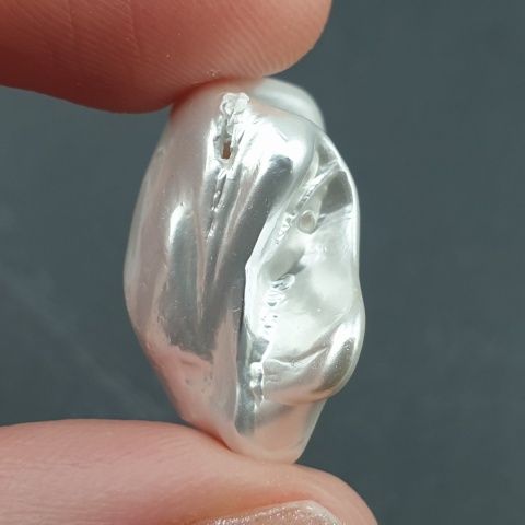 Seashell Nugget with Hole 23x18 mm no 32