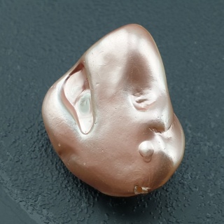 Seashell bryłka z dziurką 23x20 mm nr 132