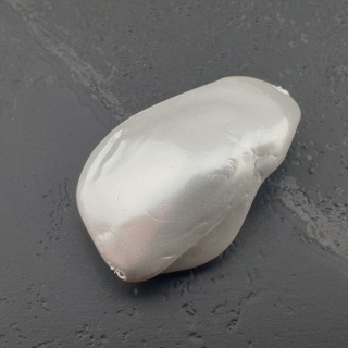 Seashell bryłka z dziurką 24x16 mm nr 17