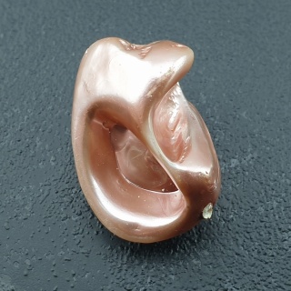 Seashell bryłka z dziurką 24x17 mm nr 139