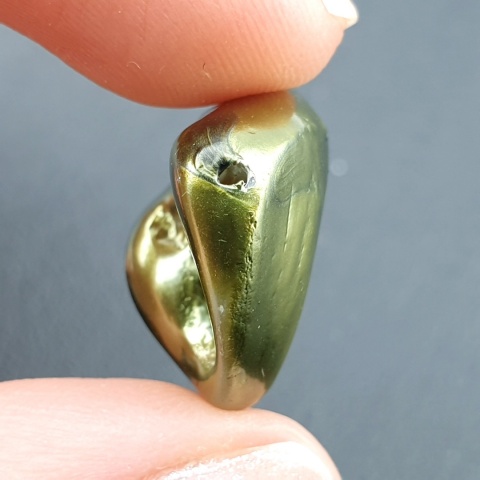 Seashell Nugget with Hole 24x18 mm no 118