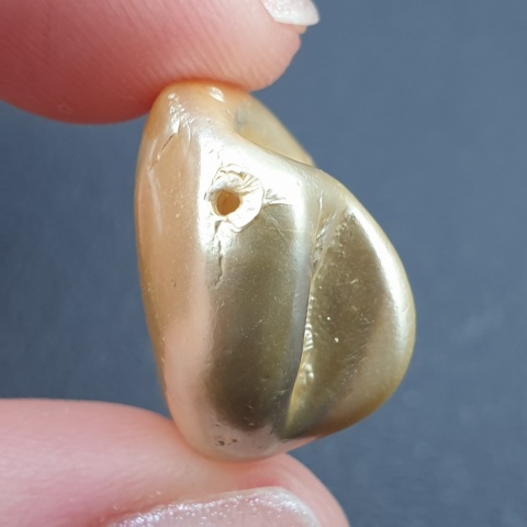 Seashell bryłka z dziurką 24x18 mm nr 190