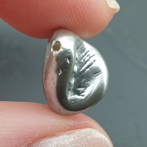 Seashell bryłka z dziurką 14x11 mm nr 312