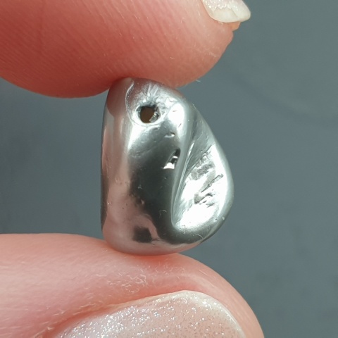 Seashell bryłka z dziurką 15x11 mm nr 310