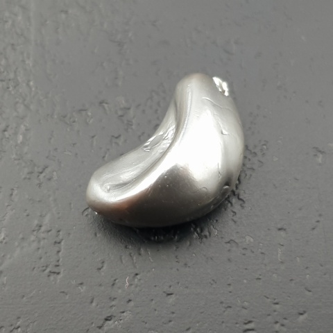 Seashell bryłka z dziurką 15x9 mm nr 308