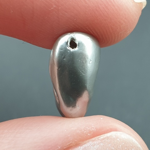 Seashell bryłka z dziurką 16x11 mm nr 301