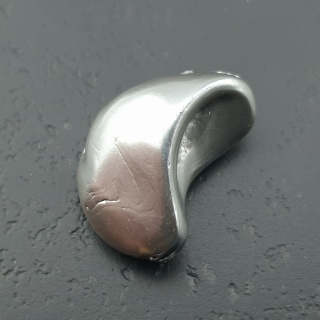 Seashell Nugget with Hole 16x11 mm no 305