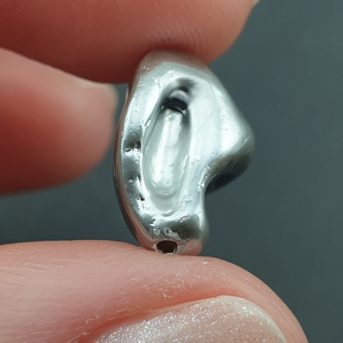 Seashell bryłka z dziurką 16x11 mm nr 307