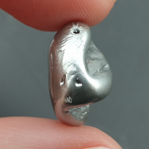 Seashell Nugget with Hole 16x15 mm no 302