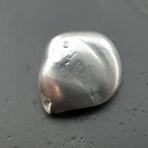 Seashell bryłka z dziurką 18x14 mm nr 304