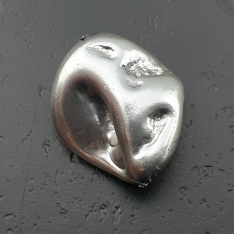 Seashell bryłka z dziurką 18x14 mm nr 304