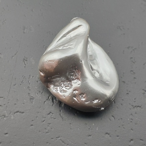 Seashell bryłka z dziurką 18x15 mm nr 299