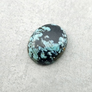 Tibetan turquoise cabochon 11x9 mm no 325