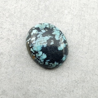 Tibetan turquoise cabochon 11x9 mm no 325