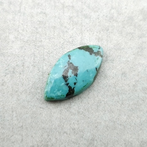 Turkus tybetański kaboszon 12x6 mm nr 331