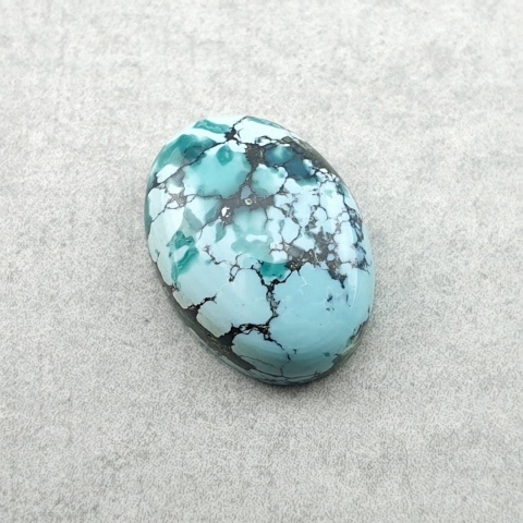 Tibetan turquoise cabochon 14x10 mm no 368
