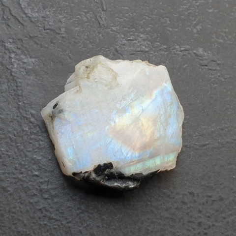 Moonstone Polished Nugget 23x23 mm no 443