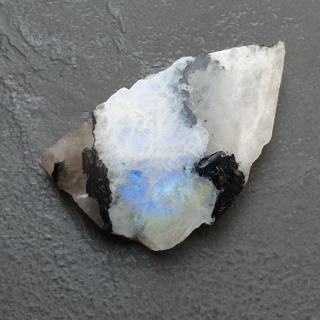 Kamień księżycowy kawałek polerowany 36x21 mm nr 448