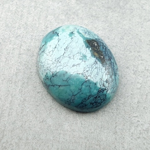 Tibetan turquoise cabochon 18x15 mm no 388