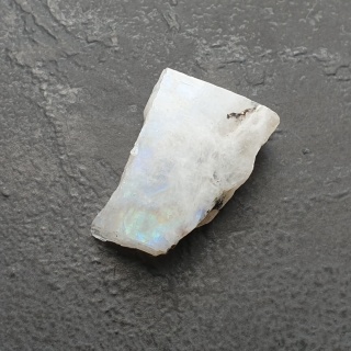 Kamień księżycowy kawałek polerowany 19x14 mm nr 464