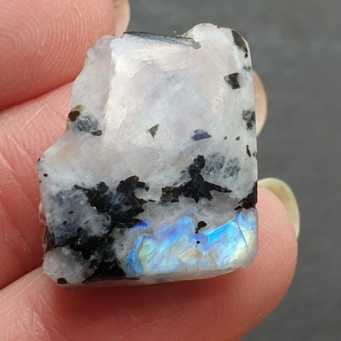 Moonstone Polished Nugget 21x18 mm no 465