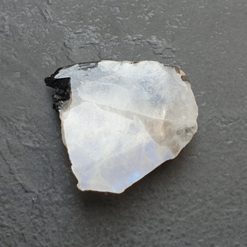 Moonstone Polished Nugget 21x21 mm no 453