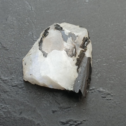 Moonstone Polished Nugget 21x21 mm no 453
