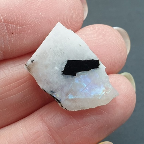 Moonstone Polished Nugget 22x14 mm no 500