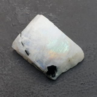 Kamień księżycowy kawałek polerowany 25x17 mm nr 476