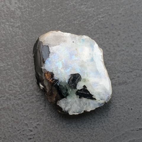 Moonstone Polished Nugget 25x19 mm no 503