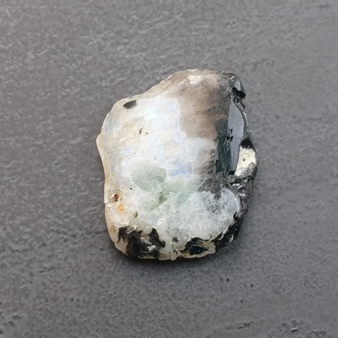 Moonstone Polished Nugget 25x19 mm no 503
