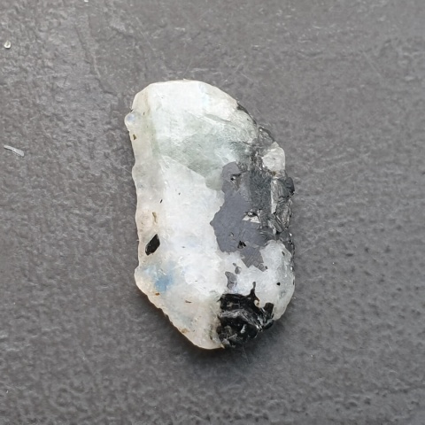 Moonstone Polished Nugget 27x17 mm no 498
