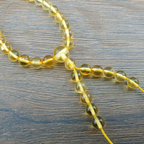 Mala 108 bursztyn bałtycki 5,5 mm 1 szt.