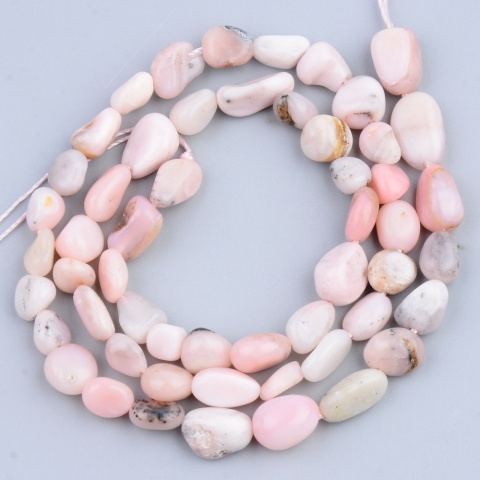 Opal różowy bryłka gładka 5-11 mm sznur