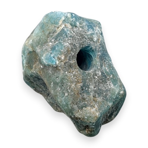 Apatyt bryłka z dziurką 27x18 mm nr 113